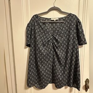LOFT PLUS Short Sleeve Top Size 20